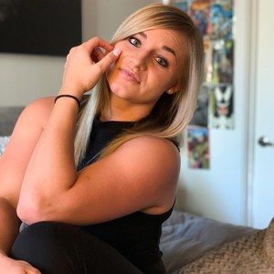 Meet your Posher, Katelyn